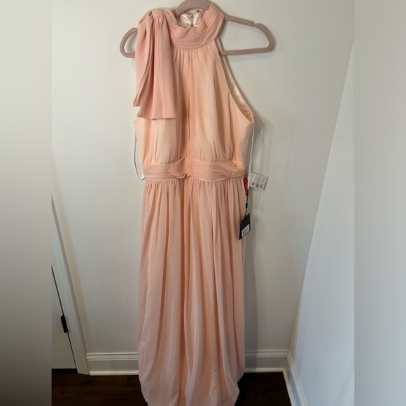 NWT IEENA MAC DUGGAL HIGH NECK CHIFFON GOWN SIZE 10 BLUSH - Picture 2 of 6